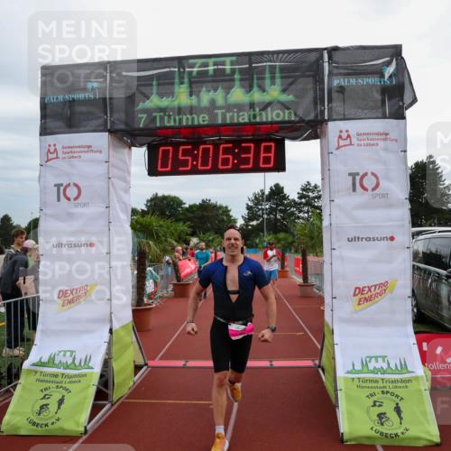 15.06.2025 - 7 Türme Triathlon Michael Strokosch http://msf.ph/oto/8013191 15.06.2025 15:06:38 Ziel 293, 369, 563 meine-sportfotos.de