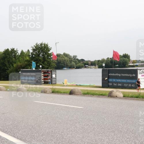 15.06.2025 - 27. Vierlanden-Triathlon H.Heesch http://msf.ph/oto/8013209 15.06.2025 11:08:53 Radfahren 643 meine-sportfotos.de