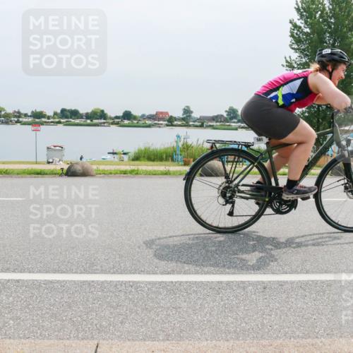 15.06.2025 - 27. Vierlanden-Triathlon H.Heesch http://msf.ph/oto/8013255 15.06.2025 11:08:40 Radfahren 163, 495, 581, 619 meine-sportfotos.de