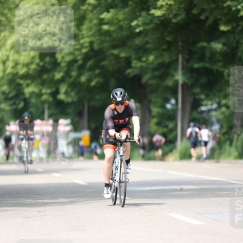 15.06.2025 - 7 Türme Triathlon Yannick Fuchs http://msf.ph/oto/8013273 15.06.2025 13:27:44 Radfahren 331, 568 meine-sportfotos.de
