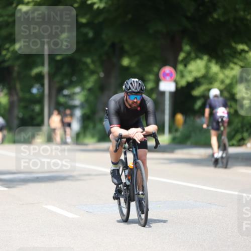 15.06.2025 - 7 Türme Triathlon Yannick Fuchs http://msf.ph/oto/8013398 15.06.2025 12:47:28 Radfahren 202, 633 meine-sportfotos.de