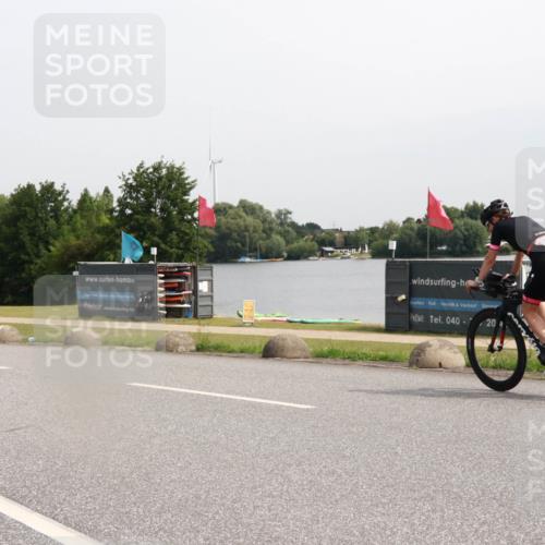15.06.2025 - 27. Vierlanden-Triathlon H.Heesch http://msf.ph/oto/8013407 15.06.2025 11:09:01 Radfahren 516, 641, 769 meine-sportfotos.de