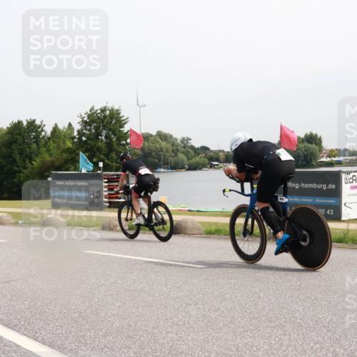 15.06.2025 - 27. Vierlanden-Triathlon H.Heesch http://msf.ph/oto/8013419 15.06.2025 11:09:01 Radfahren 516, 641, 769 meine-sportfotos.de