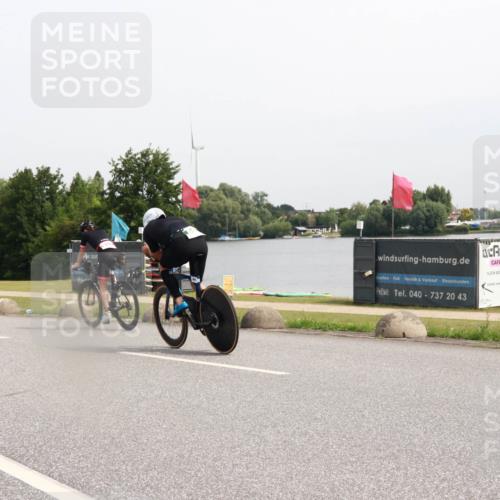 15.06.2025 - 27. Vierlanden-Triathlon H.Heesch http://msf.ph/oto/8013423 15.06.2025 11:09:01 Radfahren 516, 641, 769 meine-sportfotos.de