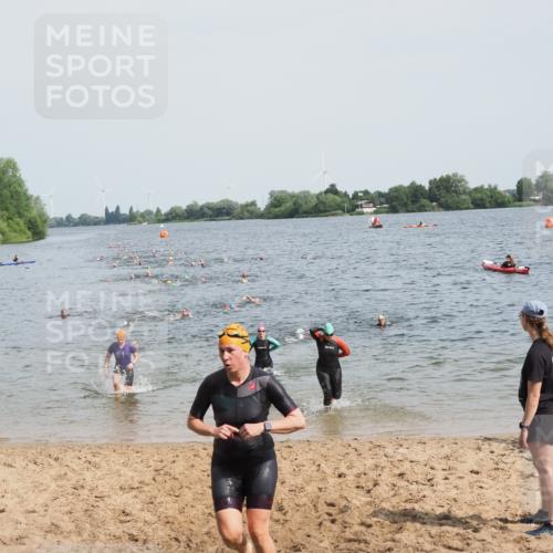 21.06.2025 - 27. Vierlanden-Triathlon MichiJ http://msf.ph/oto/8013428 15.06.2026 10:15:28 Schwimmen 508, 511, 542, 554, 579, 613, 620, 631 meine-sportfotos.de