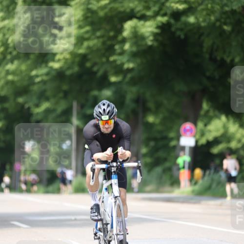 15.06.2025 - 7 Türme Triathlon Yannick Fuchs http://msf.ph/oto/8013440 15.06.2025 13:27:48 Radfahren 241, 331 meine-sportfotos.de