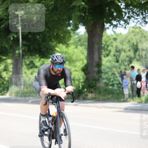 15.06.2025 - 7 Türme Triathlon Yannick Fuchs http://msf.ph/oto/8013465 15.06.2025 12:47:28 Radfahren 202, 633 meine-sportfotos.de