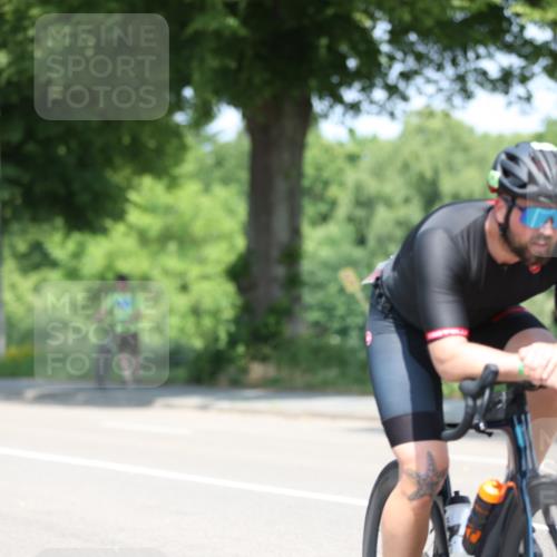 15.06.2025 - 7 Türme Triathlon Yannick Fuchs http://msf.ph/oto/8013479 15.06.2025 12:47:29 Radfahren 202, 633 meine-sportfotos.de