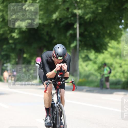 15.06.2025 - 7 Türme Triathlon Yannick Fuchs http://msf.ph/oto/8013486 15.06.2025 12:47:30 Radfahren 202, 633 meine-sportfotos.de