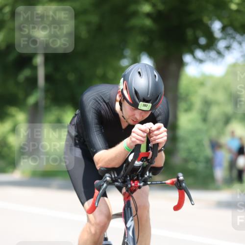 15.06.2025 - 7 Türme Triathlon Yannick Fuchs http://msf.ph/oto/8013499 15.06.2025 12:47:31 Radfahren 202, 633 meine-sportfotos.de
