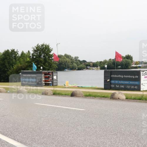15.06.2025 - 27. Vierlanden-Triathlon H.Heesch http://msf.ph/oto/8013517 15.06.2025 11:09:05 Radfahren 217, 641, 869 meine-sportfotos.de