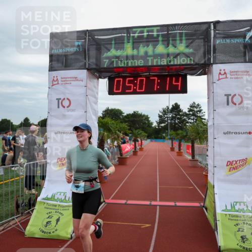15.06.2025 - 7 Türme Triathlon Michael Strokosch http://msf.ph/oto/8013614 15.06.2025 15:07:14 Ziel 405 meine-sportfotos.de