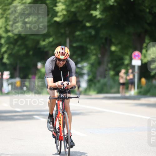 15.06.2025 - 7 Türme Triathlon Yannick Fuchs http://msf.ph/oto/8013666 15.06.2025 12:47:48 Radfahren 247, 411, 443, 477, 609, 648 meine-sportfotos.de