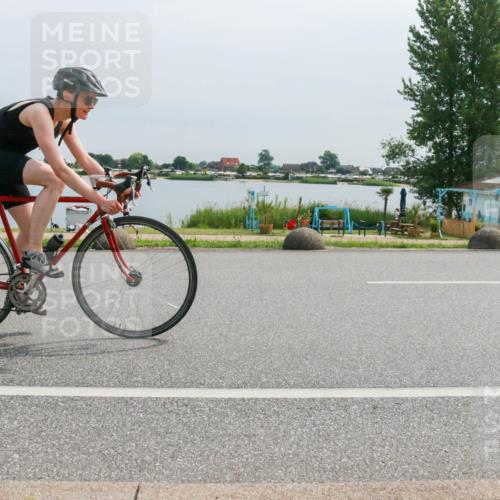 15.06.2025 - 27. Vierlanden-Triathlon H.Heesch http://msf.ph/oto/8013780 15.06.2025 11:09:10 Radfahren 32, 208, 505 meine-sportfotos.de