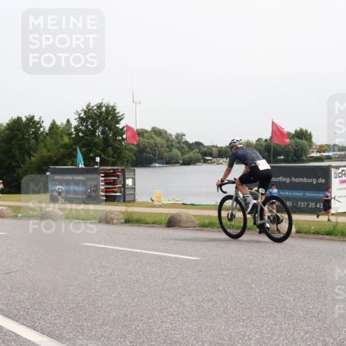 15.06.2025 - 27. Vierlanden-Triathlon H.Heesch http://msf.ph/oto/8013792 15.06.2025 11:11:50 Radfahren 602 meine-sportfotos.de