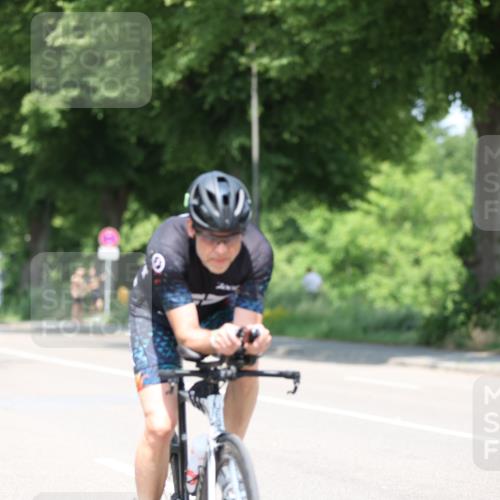 15.06.2025 - 7 Türme Triathlon Yannick Fuchs http://msf.ph/oto/8013844 15.06.2025 12:47:51 Radfahren 247, 411, 443, 477, 609 meine-sportfotos.de