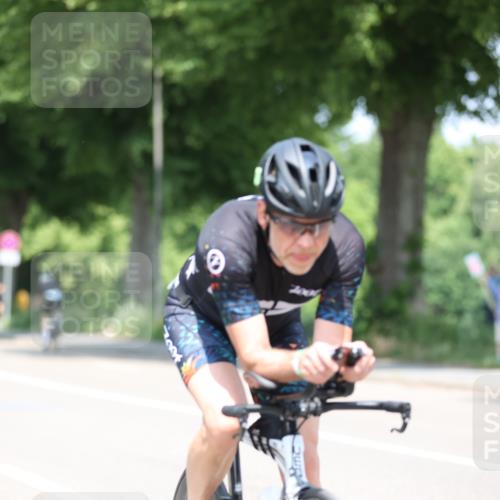 15.06.2025 - 7 Türme Triathlon Yannick Fuchs http://msf.ph/oto/8013860 15.06.2025 12:47:51 Radfahren 247, 411, 443, 477, 609 meine-sportfotos.de