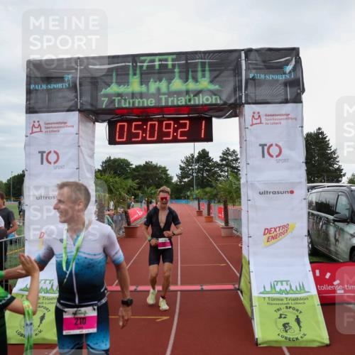 15.06.2025 - 7 Türme Triathlon Michael Strokosch http://msf.ph/oto/8013874 15.06.2025 15:09:21 Ziel 210, 291 meine-sportfotos.de