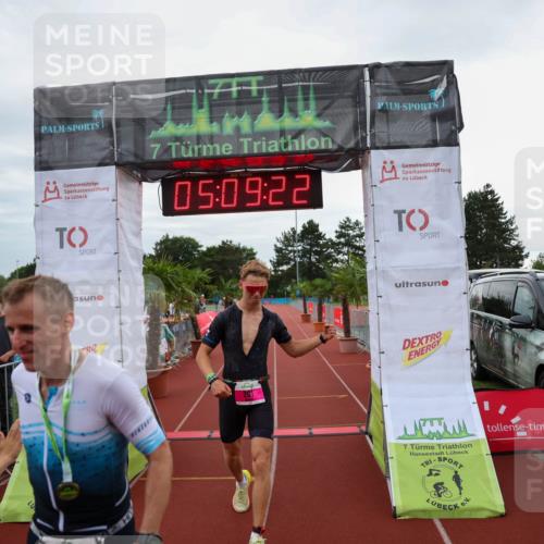 15.06.2025 - 7 Türme Triathlon Michael Strokosch http://msf.ph/oto/8013889 15.06.2025 15:09:22 Ziel 210, 291 meine-sportfotos.de