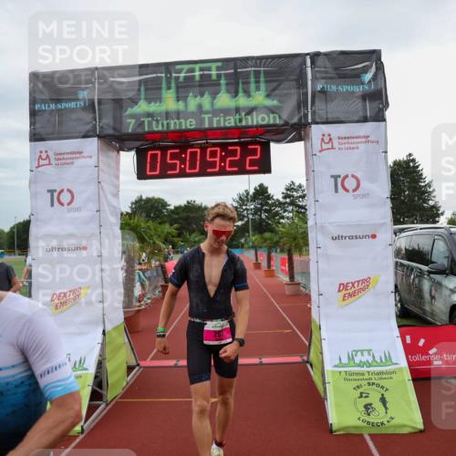 15.06.2025 - 7 Türme Triathlon Michael Strokosch http://msf.ph/oto/8013897 15.06.2025 15:09:22 Ziel 210, 291 meine-sportfotos.de