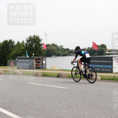 15.06.2025 - 27. Vierlanden-Triathlon H.Heesch http://msf.ph/oto/8013931 15.06.2025 11:13:19 Radfahren 134, 223 meine-sportfotos.de