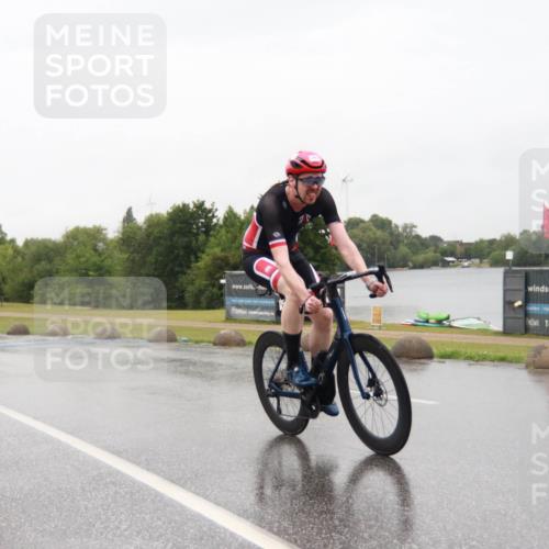 21.06.2025 - 27. Vierlanden-Triathlon H.Heesch http://msf.ph/oto/8014067 15.06.2025 13:59:30 Radfahren 1244, 1264, 1274 meine-sportfotos.de