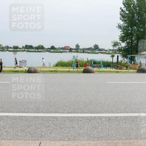 15.06.2025 - 27. Vierlanden-Triathlon H.Heesch http://msf.ph/oto/8014079 15.06.2025 11:09:51 Radfahren 709 meine-sportfotos.de