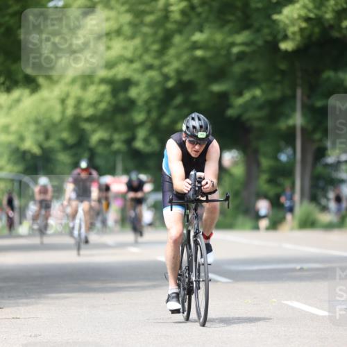 15.06.2025 - 7 Türme Triathlon Yannick Fuchs http://msf.ph/oto/8014097 15.06.2025 13:28:06 Radfahren 265, 462, 838, 901, 913, 952 meine-sportfotos.de