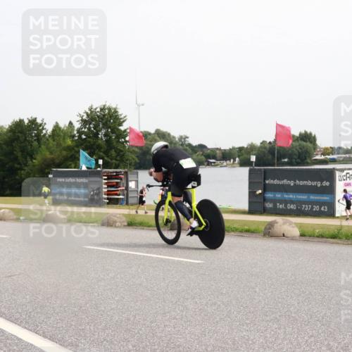 15.06.2025 - 27. Vierlanden-Triathlon H.Heesch http://msf.ph/oto/8014145 15.06.2025 11:15:20 Radfahren 862 meine-sportfotos.de