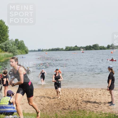 21.06.2025 - 27. Vierlanden-Triathlon MichiJ http://msf.ph/oto/8014185 15.06.2026 10:15:52 Schwimmen 483, 505, 547, 577, 590, 606, 612, 630 meine-sportfotos.de