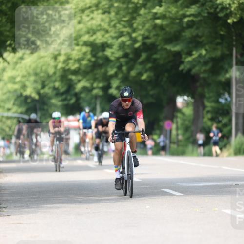 15.06.2025 - 7 Türme Triathlon Yannick Fuchs http://msf.ph/oto/8014198 15.06.2025 13:28:07 Radfahren 265, 462, 838, 851, 901, 913, 952 meine-sportfotos.de