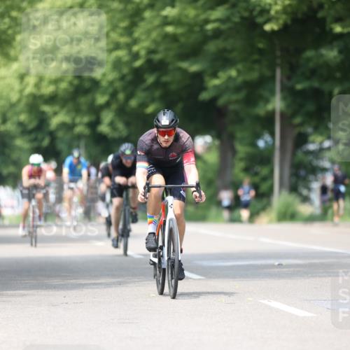 15.06.2025 - 7 Türme Triathlon Yannick Fuchs http://msf.ph/oto/8014232 15.06.2025 13:28:08 Radfahren 290, 462, 838, 851, 901, 913, 952 meine-sportfotos.de