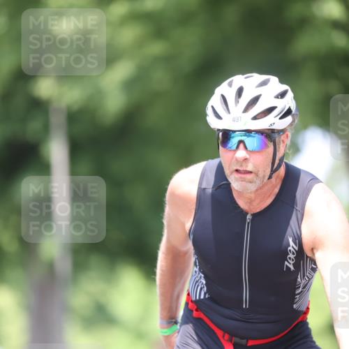 15.06.2025 - 7 Türme Triathlon Yannick Fuchs http://msf.ph/oto/8014291 15.06.2025 12:48:13 Radfahren 240, 497, 498, 543, 655 meine-sportfotos.de