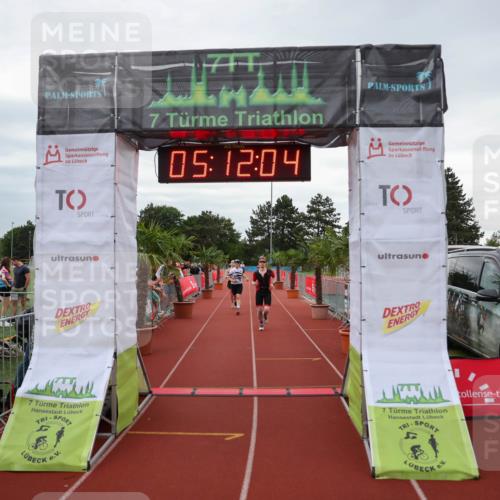 15.06.2025 - 7 Türme Triathlon Michael Strokosch http://msf.ph/oto/8014321 15.06.2025 15:12:04 Ziel 263, 356, 444, 556 meine-sportfotos.de