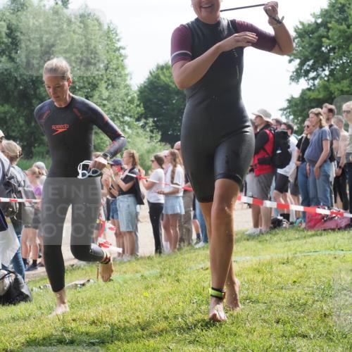 15.06.2025 - 27. Vierlanden-Triathlon KatJ http://msf.ph/oto/8014369 15.06.2025 10:15:06 Schwimmen 476, 521, 525, 528, 570, 587, 592, 597, 605, 635, 1397 meine-sportfotos.de