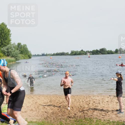 21.06.2025 - 27. Vierlanden-Triathlon MichiJ http://msf.ph/oto/8014446 15.06.2026 10:16:00 Schwimmen 445, 505, 547, 606, 612 meine-sportfotos.de
