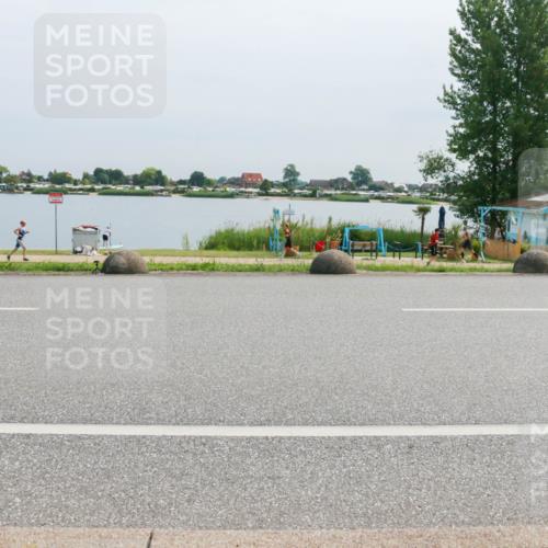 15.06.2025 - 27. Vierlanden-Triathlon H.Heesch http://msf.ph/oto/8014499 15.06.2025 11:10:38 Radfahren 681, 746 meine-sportfotos.de