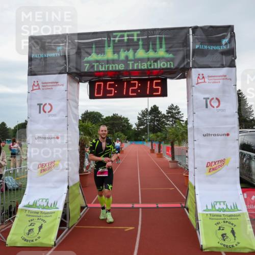 15.06.2025 - 7 Türme Triathlon Michael Strokosch http://msf.ph/oto/8014502 15.06.2025 15:12:14 Ziel 267, 356, 444, 549, 556 meine-sportfotos.de