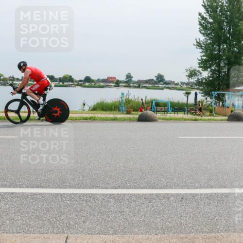 15.06.2025 - 27. Vierlanden-Triathlon H.Heesch http://msf.ph/oto/8014541 15.06.2025 11:11:02 Radfahren 108, 731 meine-sportfotos.de