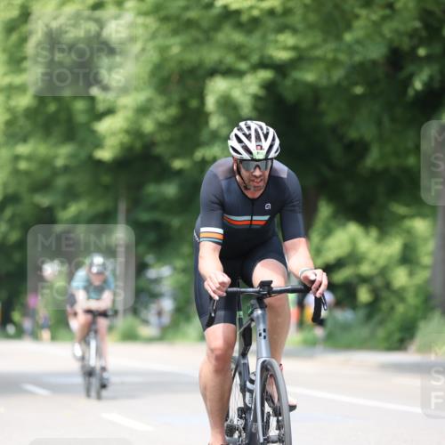 15.06.2025 - 7 Türme Triathlon Yannick Fuchs http://msf.ph/oto/8014544 15.06.2025 13:28:13 Radfahren 290, 404, 438, 462, 838, 851, 952 meine-sportfotos.de