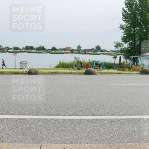 15.06.2025 - 27. Vierlanden-Triathlon H.Heesch http://msf.ph/oto/8014610 15.06.2025 11:11:26 Radfahren 59, 88, 116, 127, 646 meine-sportfotos.de