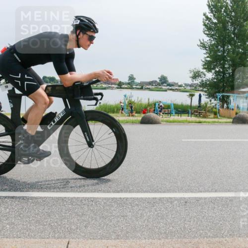 15.06.2025 - 27. Vierlanden-Triathlon H.Heesch http://msf.ph/oto/8014616 15.06.2025 11:11:26 Radfahren 59, 88, 116, 127, 646 meine-sportfotos.de
