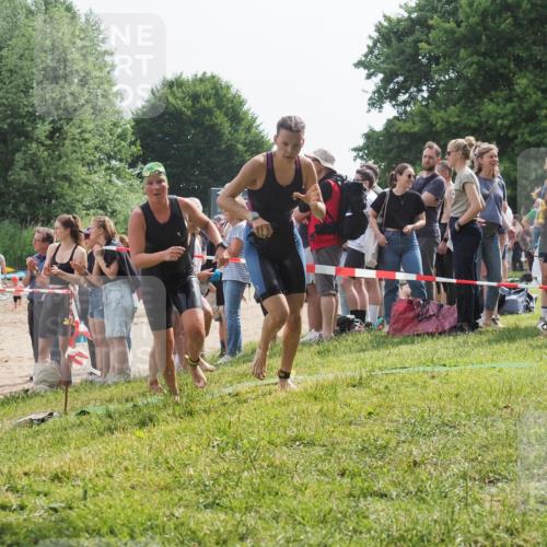 15.06.2025 - 27. Vierlanden-Triathlon KatJ http://msf.ph/oto/8014620 15.06.2025 10:15:13 Schwimmen 480, 507, 528, 555, 587, 592, 597, 605, 635 meine-sportfotos.de