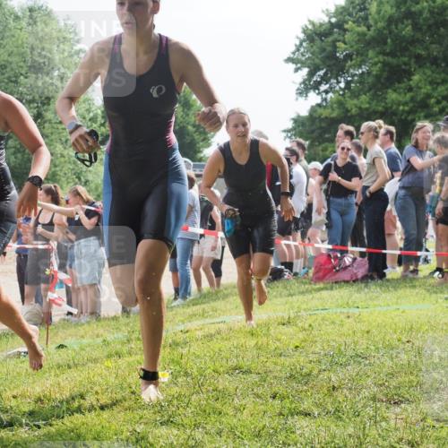15.06.2025 - 27. Vierlanden-Triathlon KatJ http://msf.ph/oto/8014681 15.06.2025 10:15:14 Schwimmen 480, 507, 528, 555, 587, 597, 635 meine-sportfotos.de
