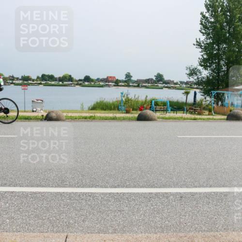 21.06.2025 - 27. Vierlanden-Triathlon H.Heesch http://msf.ph/oto/8014697 15.06.2025 11:50:04 Radfahren 714, 738, 786, 830, 832 meine-sportfotos.de