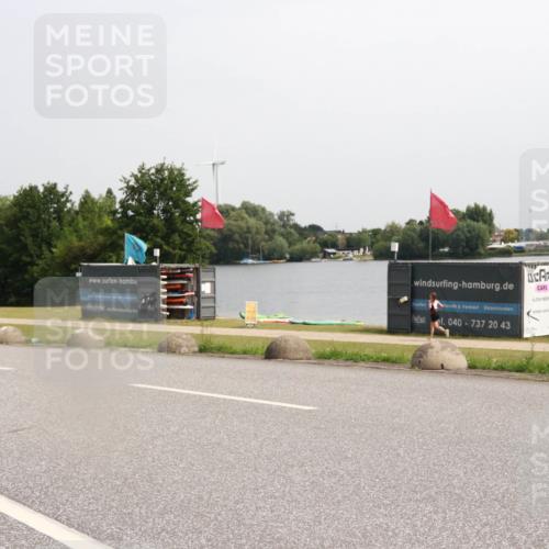 15.06.2025 - 27. Vierlanden-Triathlon H.Heesch http://msf.ph/oto/8014717 15.06.2025 11:16:18 Radfahren  meine-sportfotos.de