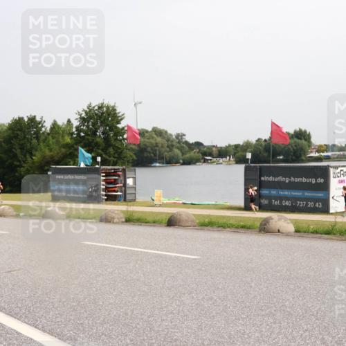 15.06.2025 - 27. Vierlanden-Triathlon H.Heesch http://msf.ph/oto/8014730 15.06.2025 11:16:19 Radfahren  meine-sportfotos.de