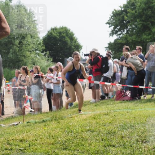 15.06.2025 - 27. Vierlanden-Triathlon KatJ http://msf.ph/oto/8014749 15.06.2025 10:15:16 Schwimmen 480, 507, 555, 587, 597, 635 meine-sportfotos.de