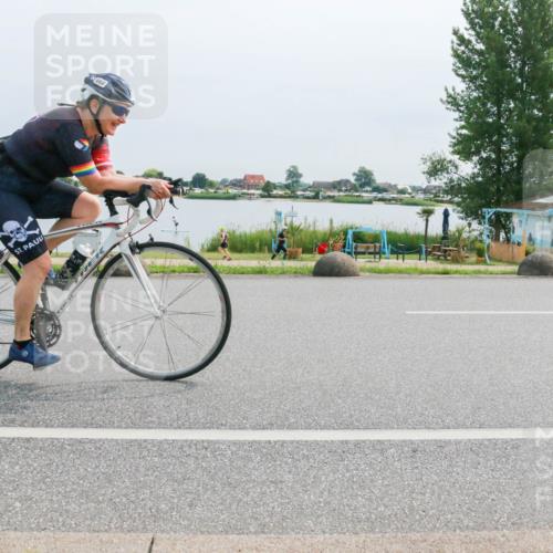 15.06.2025 - 27. Vierlanden-Triathlon H.Heesch http://msf.ph/oto/8014765 15.06.2025 11:11:53 Radfahren 212, 602 meine-sportfotos.de