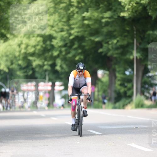 15.06.2025 - 7 Türme Triathlon Yannick Fuchs http://msf.ph/oto/8014775 15.06.2025 13:28:18 Radfahren 290, 404, 438, 649 meine-sportfotos.de